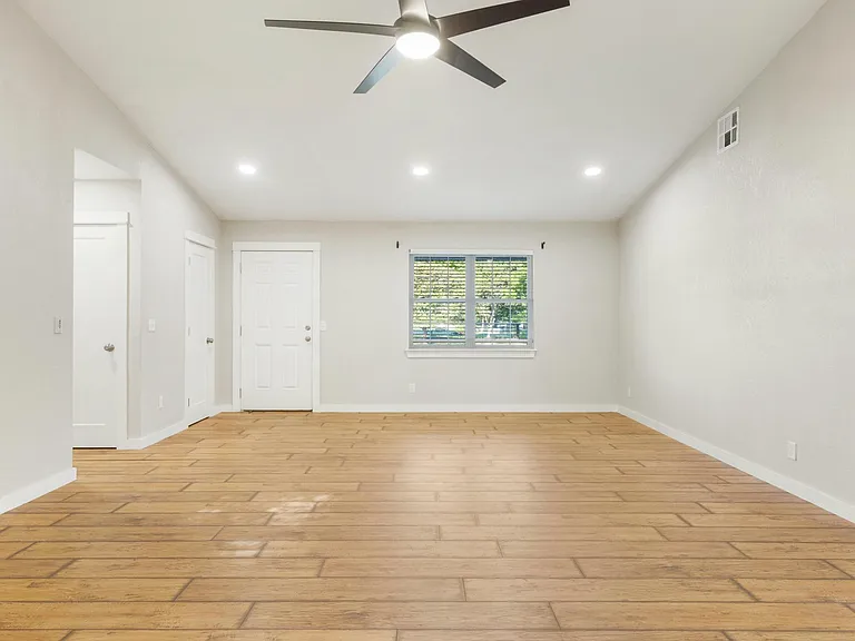 1811 S 148th West Ave — Photo 10