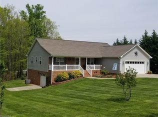 116 Oakwood Trail Rd, King, NC 27021