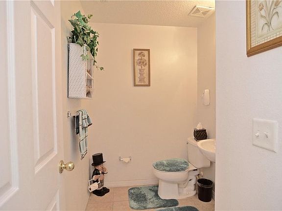 5th image of 1231 Greenley Ave