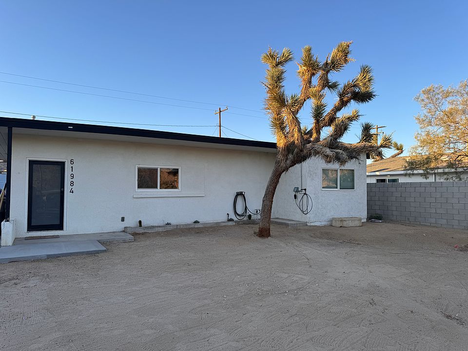 1st image of 61984 Terrace Dr