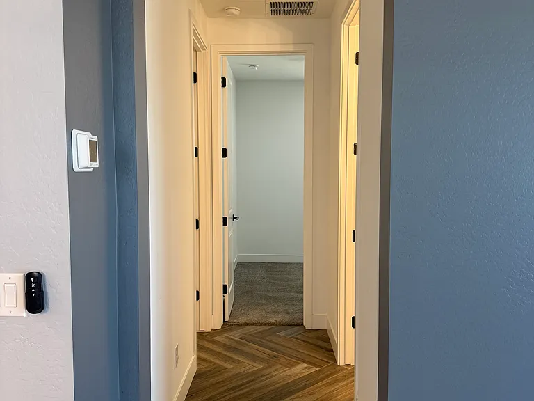 2521 S 180th Dr — Photo 33