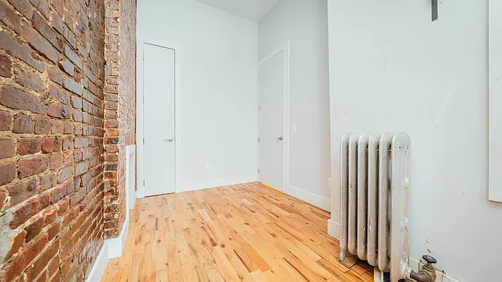 Rented by Nooklyn NYC LLC | media 24