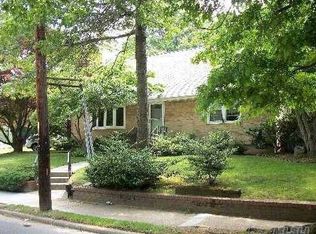 1491 Woodside Ave, Baldwin, NY 11510