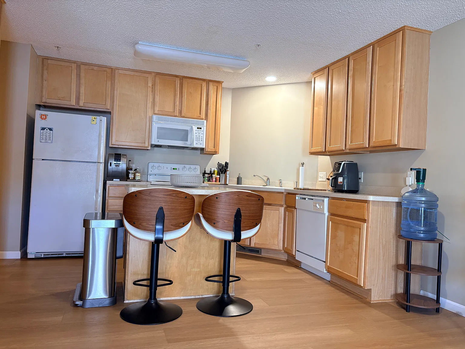 2 bed, 1344 sqft, $2,200 — Photo 4