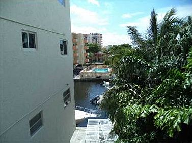 2nd image of 3536 NE 168th St APT 308