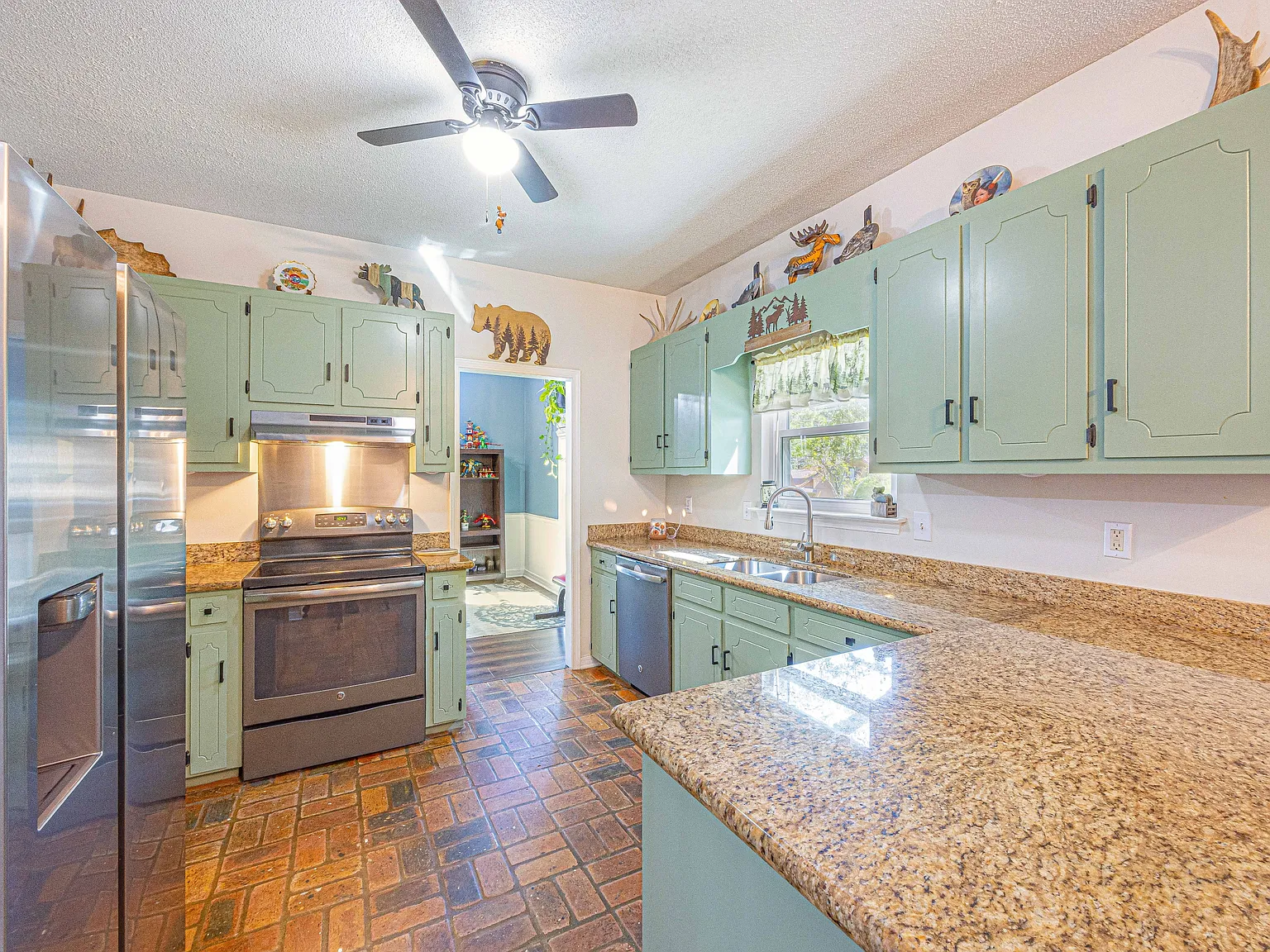 118 Donna Circle - 1 — Photo 4