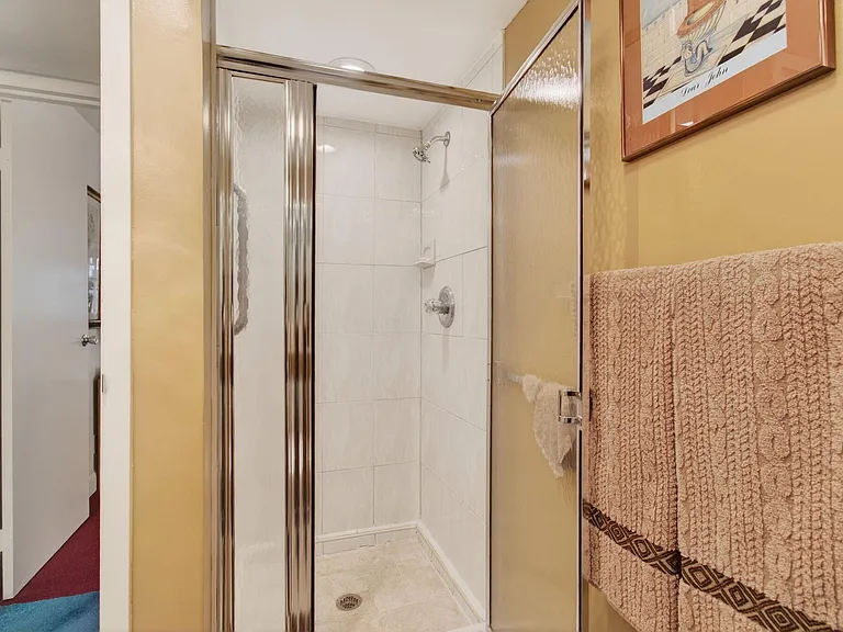 213 Waterford Cir #I — Photo 28