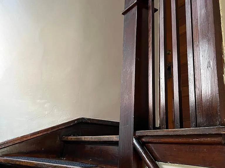 Privete Front Entry Staircase