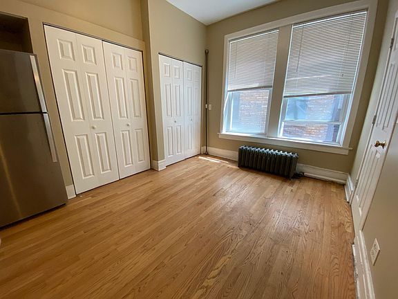 3rd image of 4456 N Ashland Ave #1