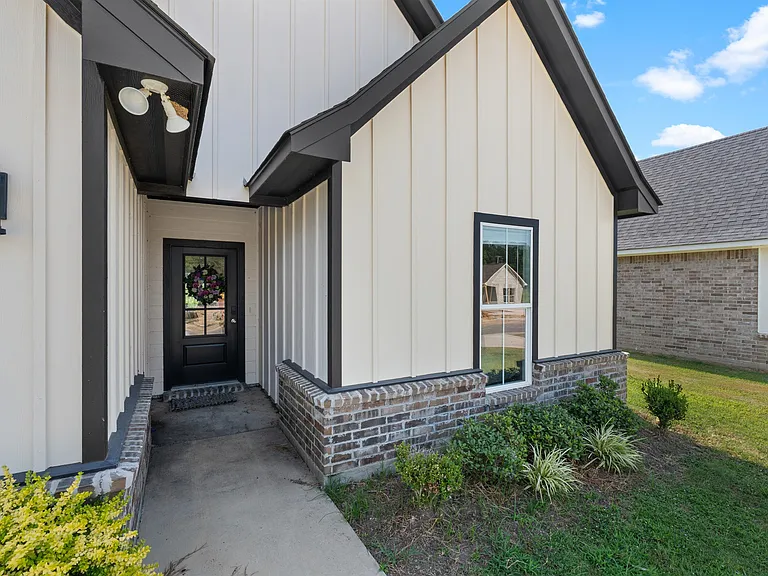 5028 Falcon Bay Dr — Photo 9