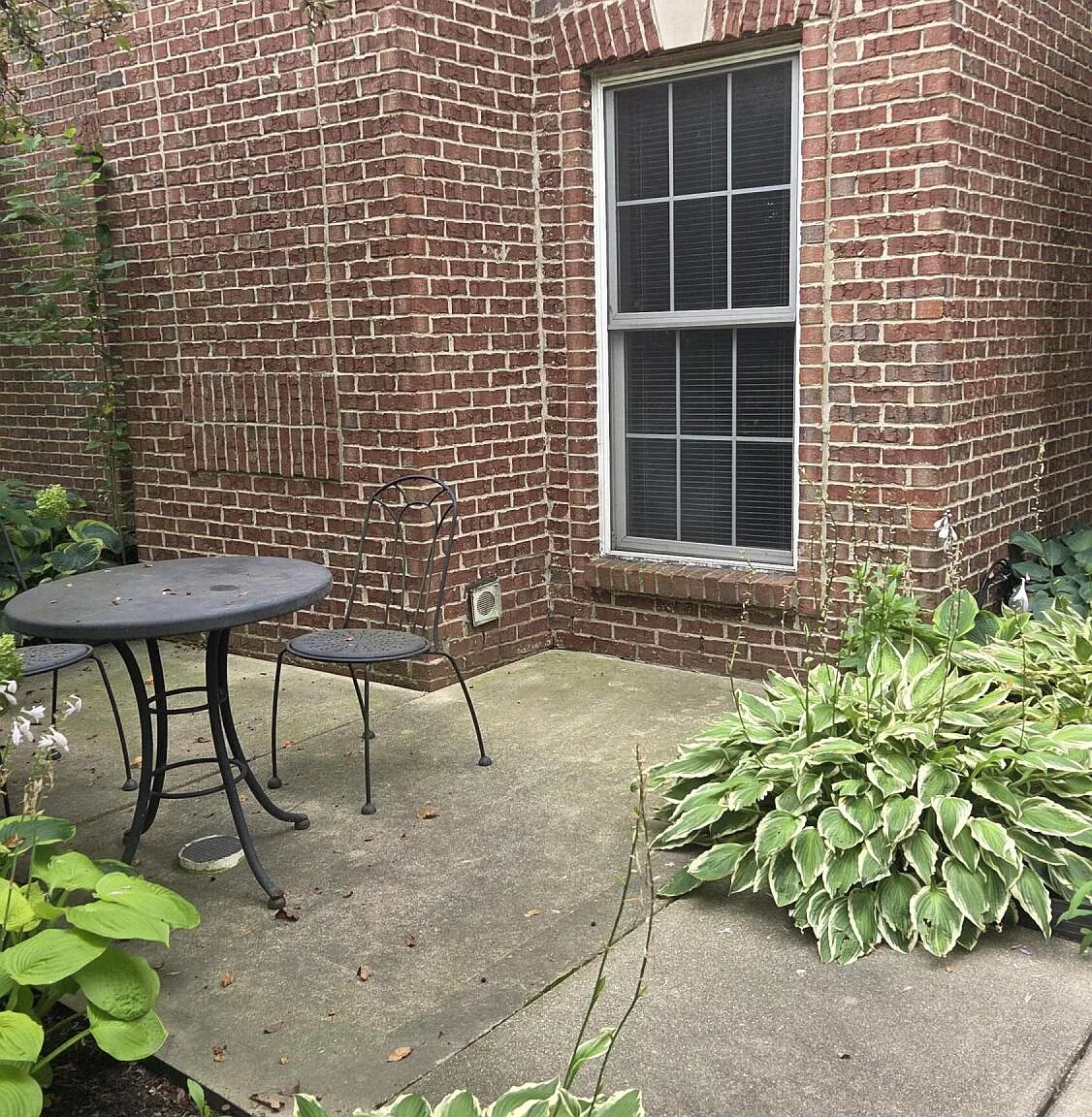2 bed, 2.5 bath, 1487 sqft, $2,500 — Photo 3