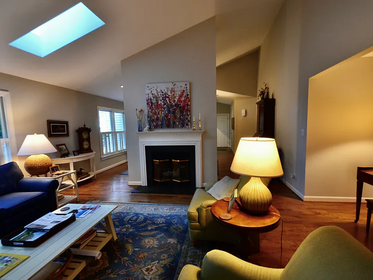 531 Weathersfield — Photo 13