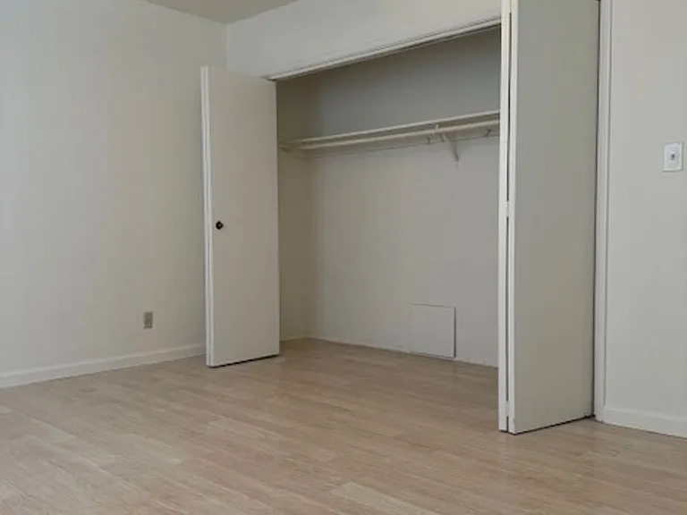 6333 Bright Ave #1E — Photo 4