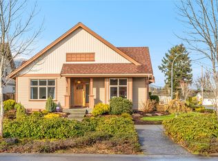 421 Poets Trail Dr, Nanaimo, BC V9R 7B1