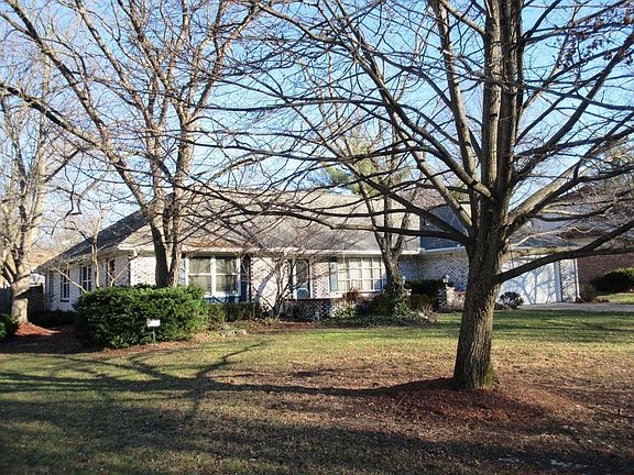 2nd image of 4640 Woodshire Dr