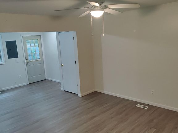 4th image of 1131 Rambling Rd
