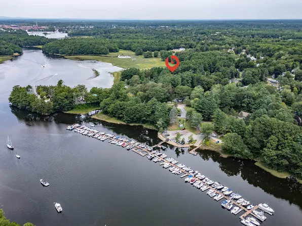 13 Glenhaven Circle W, Saco, ME 04072