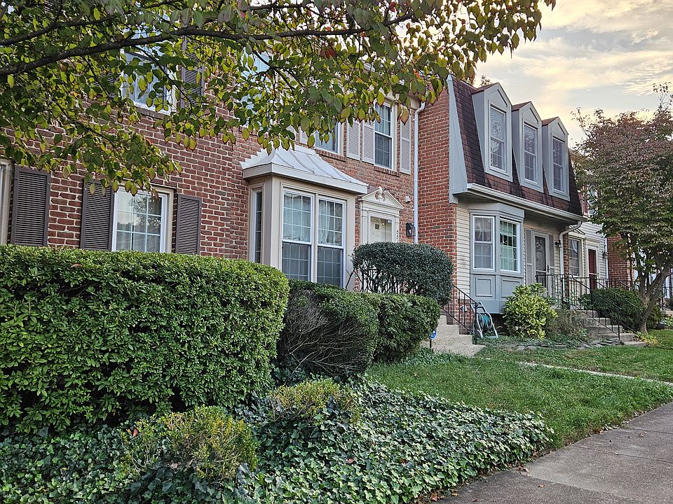 1st image of 6517 Kemper Lakes Ct