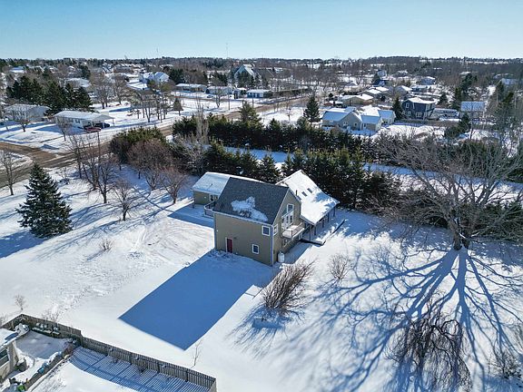 2nd image of 114 Stratford Rd