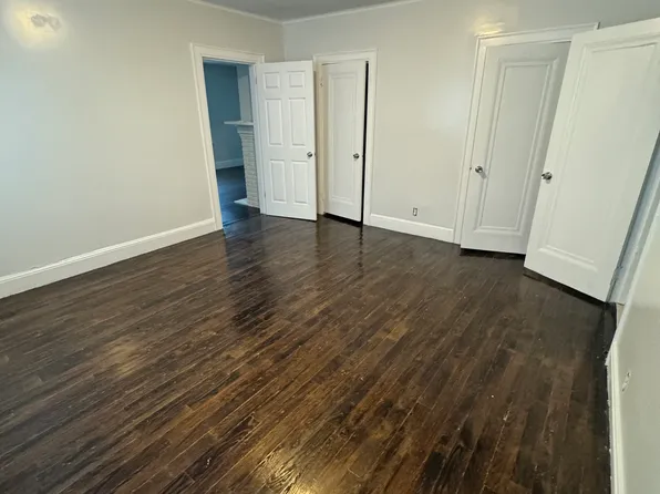 198 Goffe Ter #1, New Haven, CT 06511