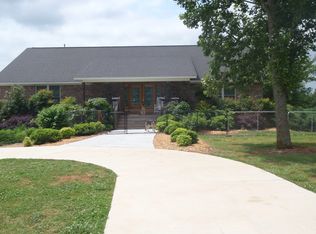 472 Sundown Farm Dr, Eastanollee, GA 30538