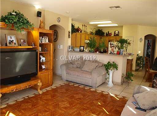 5th image of 2605 S Bottle Palm Ct