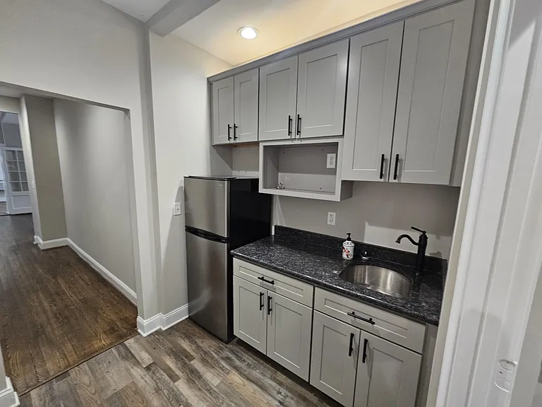 413 Main St #A — Photo 20