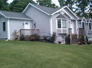 31 Distillery Rd, Warwick, NY 10990