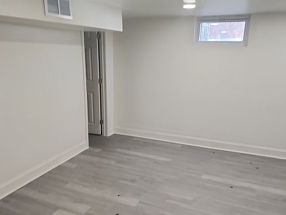 4th image of 4144 Fallstaff Rd