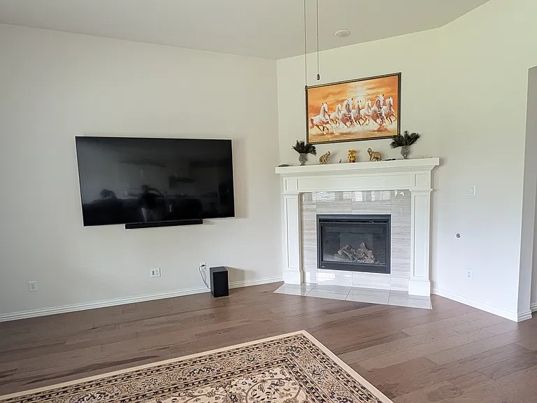 1705 Snapdragon Ct — Photo 8