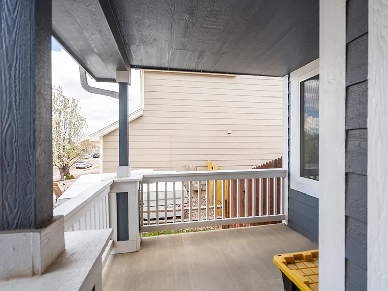 857 Regent Ct — Photo 2