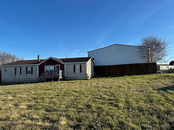 2nd image of 1928 E Foster Crossing Rd