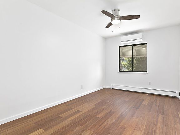 4th image of 314 Chauncey St #2