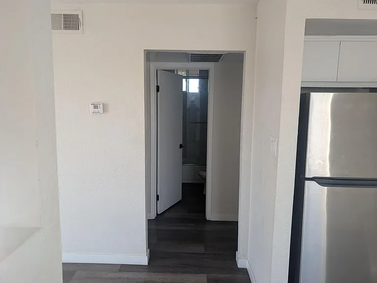 7160 N 53rd Ave — Photo 13