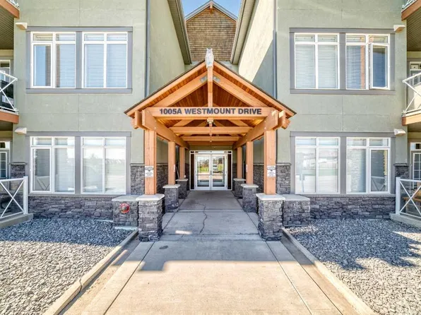 1005 A N Westmount Dr #116, Strathmore, AB T1P 0C3