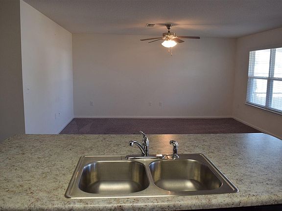 5th image of 2270 Waltham St