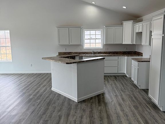 5th image of 6416 McKinley Rd