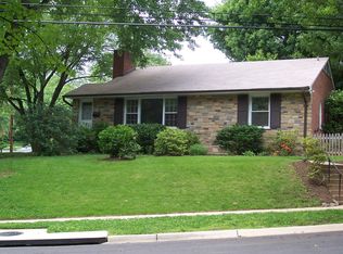 9900 Wildwood Rd, Kensington, MD 20895