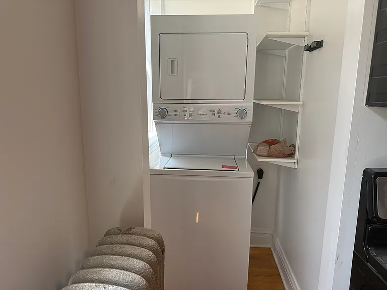 211 Washington Blvd #3N — Photo 11