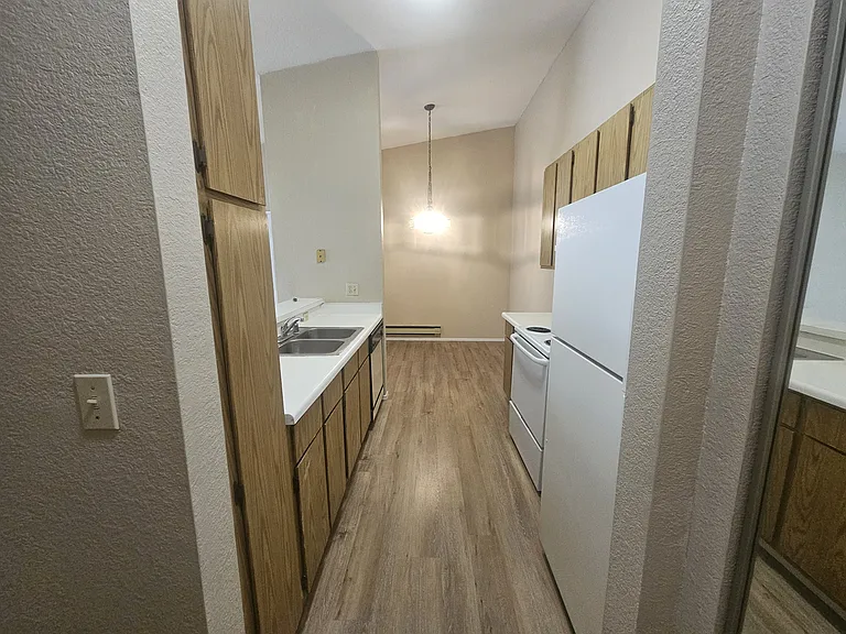 229 Lancaster — Photo 11