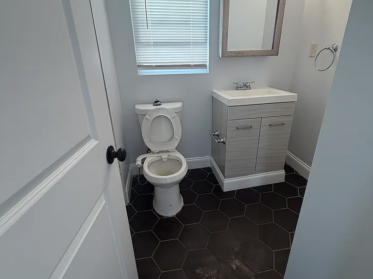 312 Pennsylvania Ave #2 — Photo 5