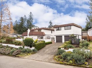 2629 SW Ridge Dr, Portland, OR 97219