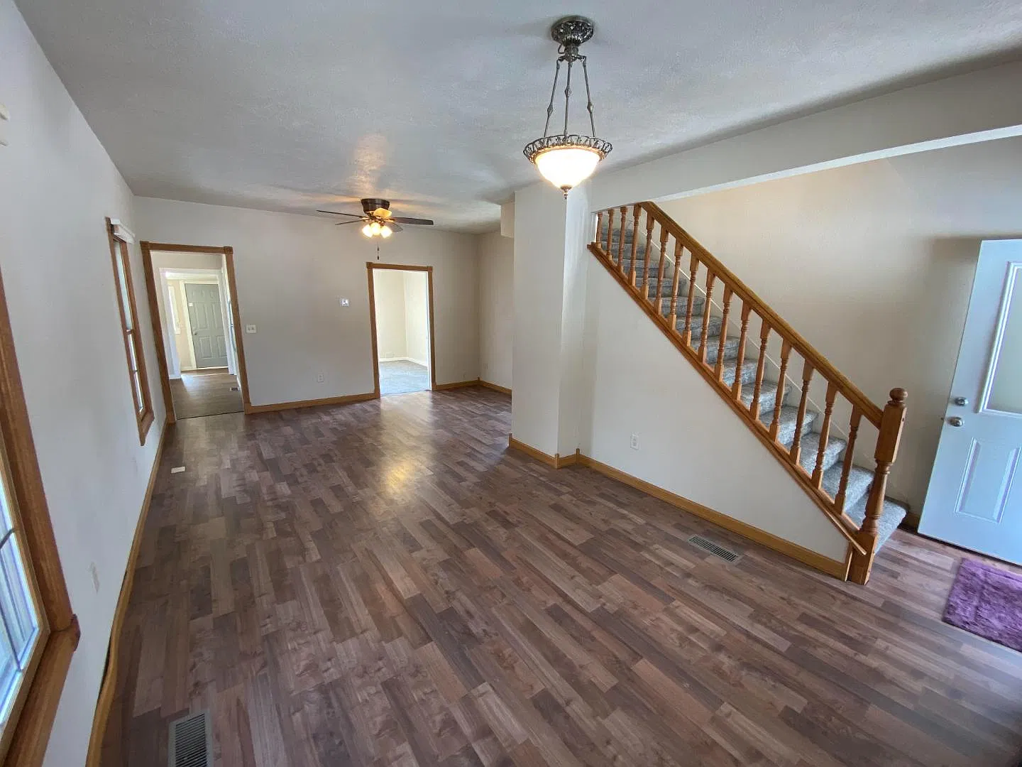 905 W 5th St — Photo 3