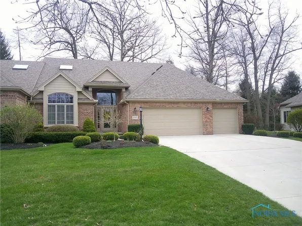 8983 Whispering Pine Curv, Sylvania, OH 43560