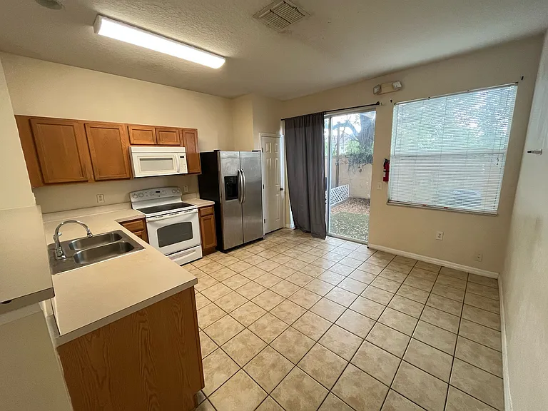 2665 Andros Ln — Photo 2