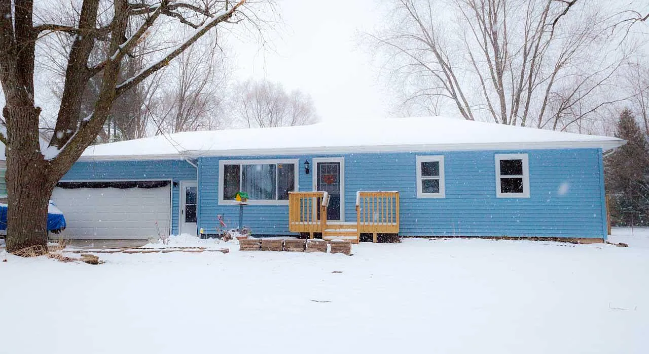 3009 Lotus Ln photo 1