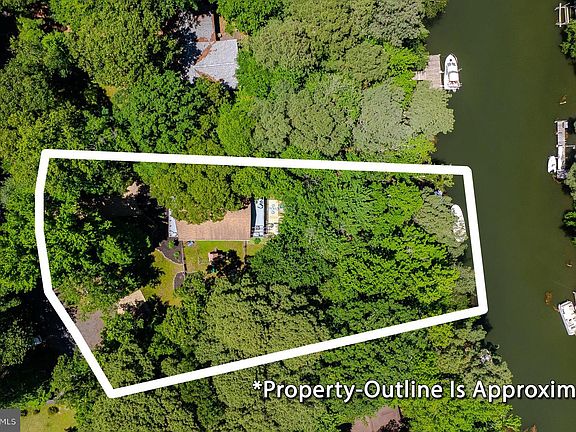 4th image of 272 Elkins Ln