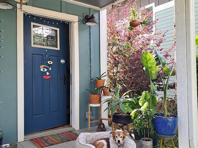 143 State St — Photo 2