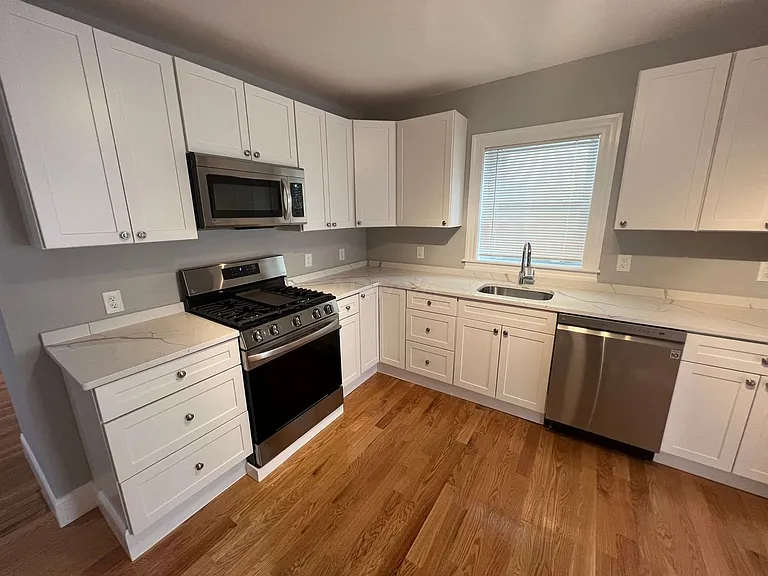 366 Highland Ave #1 — Photo 16
