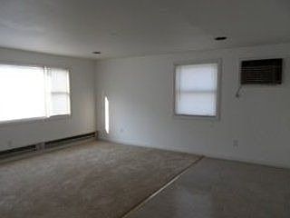 2nd image of 8 E Belmont St